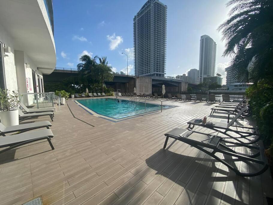 Amazing Studio Beach Walking Distance! 26B Hallandale Beach Dış mekan fotoğraf