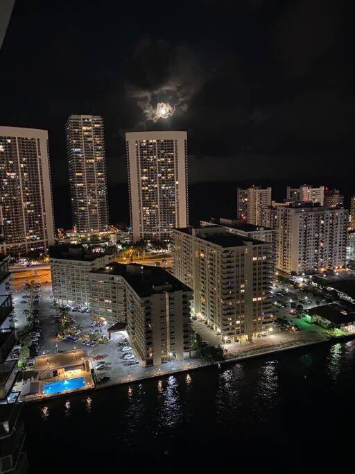 Amazing Studio Beach Walking Distance! 26B Hallandale Beach Dış mekan fotoğraf