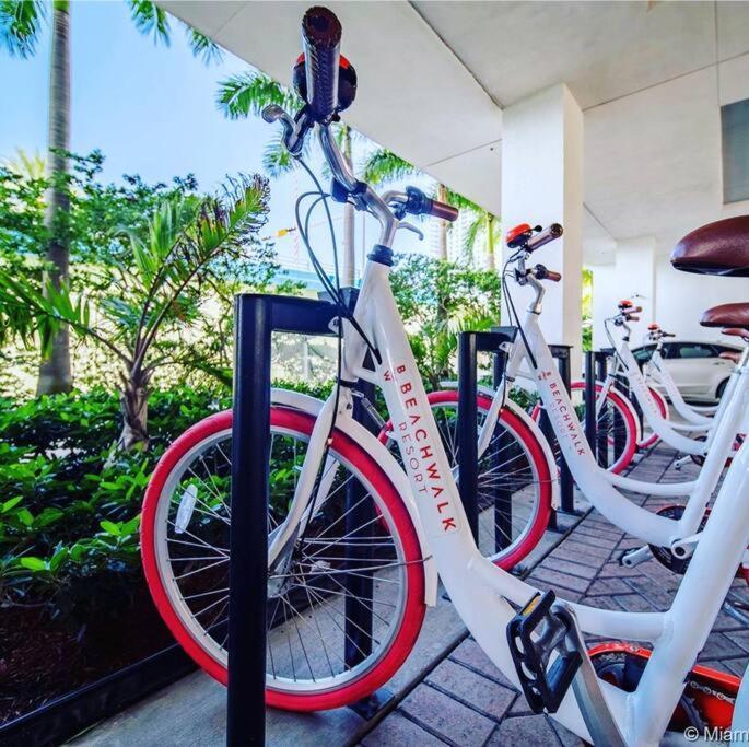 Amazing Studio Beach Walking Distance! 26B Hallandale Beach Dış mekan fotoğraf